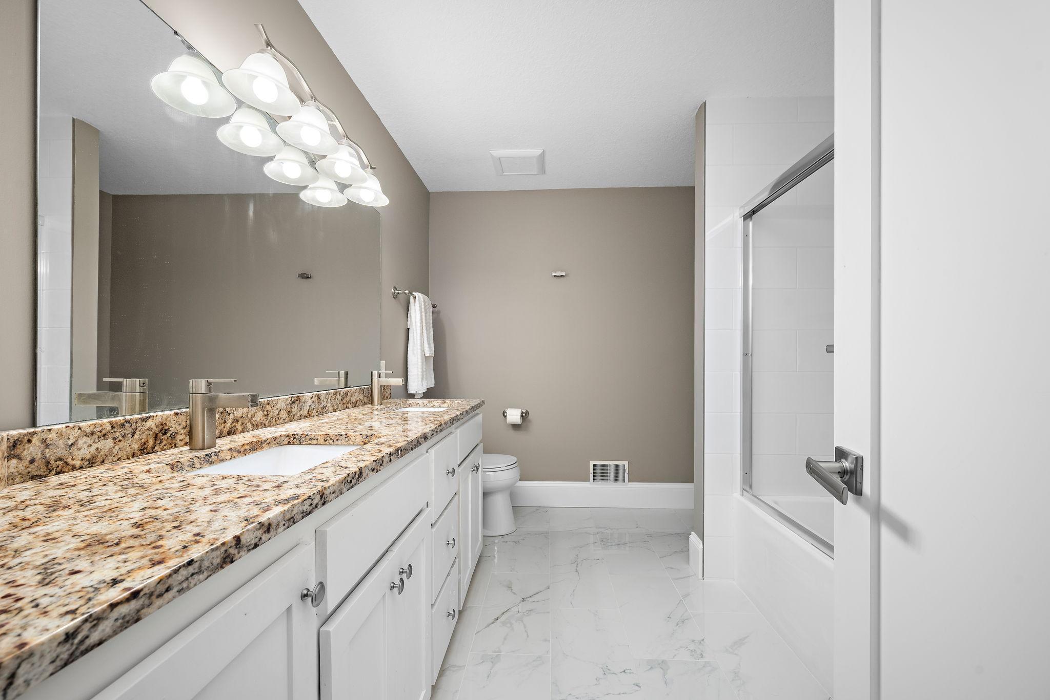 15375 Stanbury Curve, Eden Prairie, Minnesota image 31
