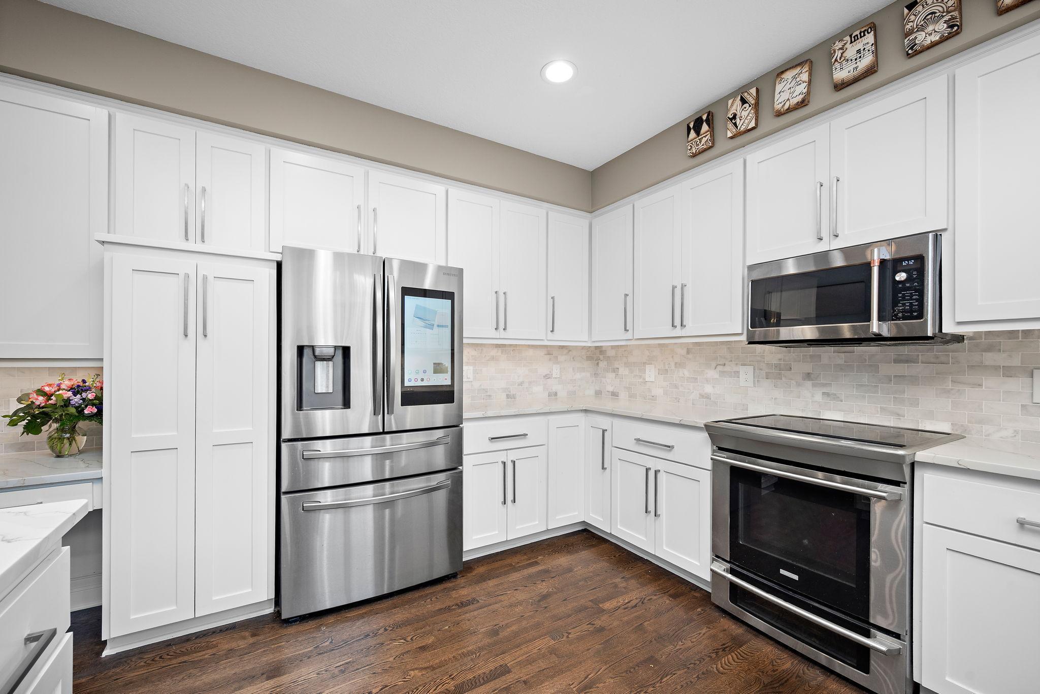 15375 Stanbury Curve, Eden Prairie, Minnesota image 14