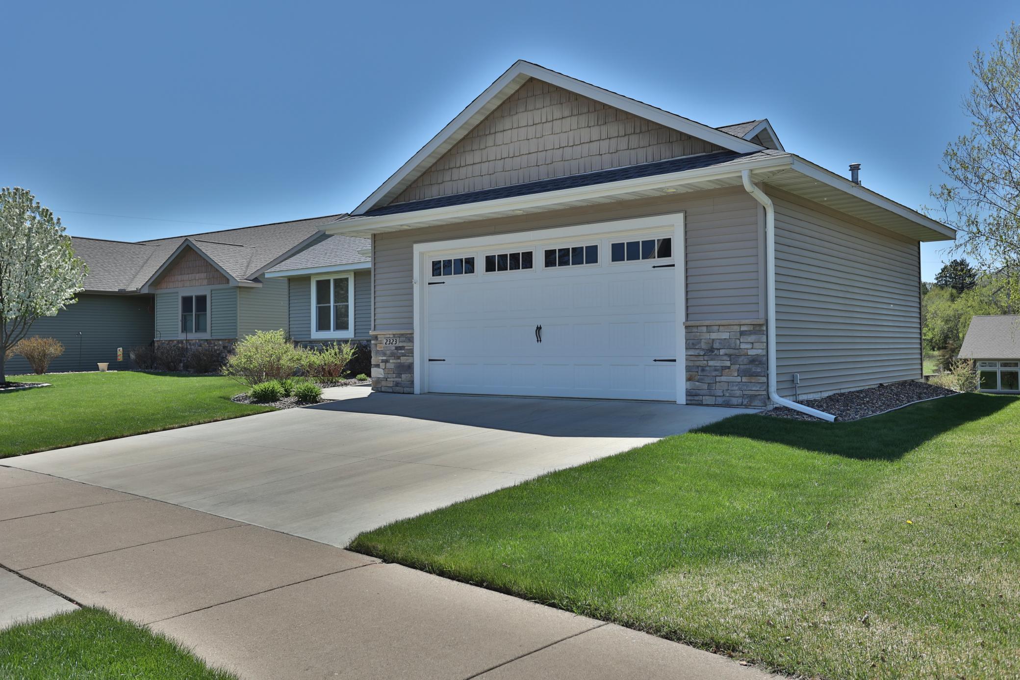 2323 Aurora Circle, River Falls, Wisconsin image 2