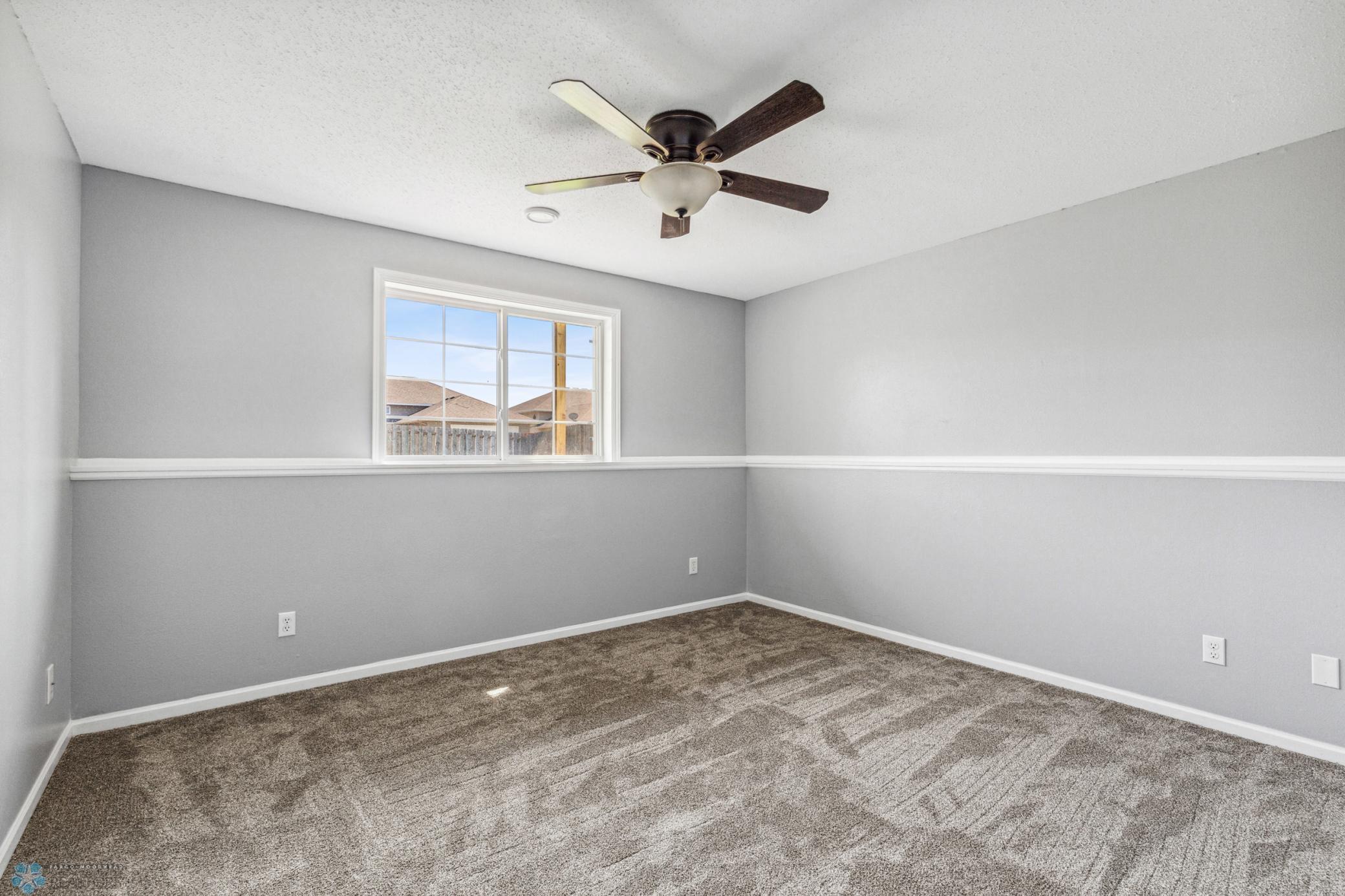1586 Baywood Drive, West Fargo, North Dakota image 32