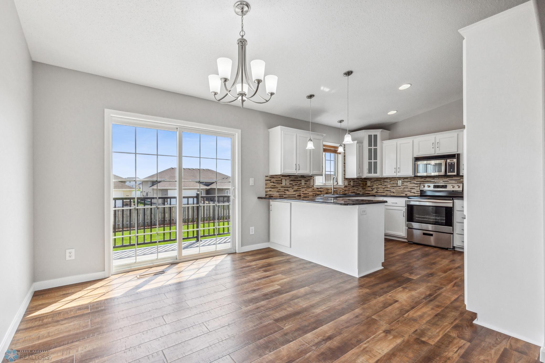 1586 Baywood Drive, West Fargo, North Dakota image 14