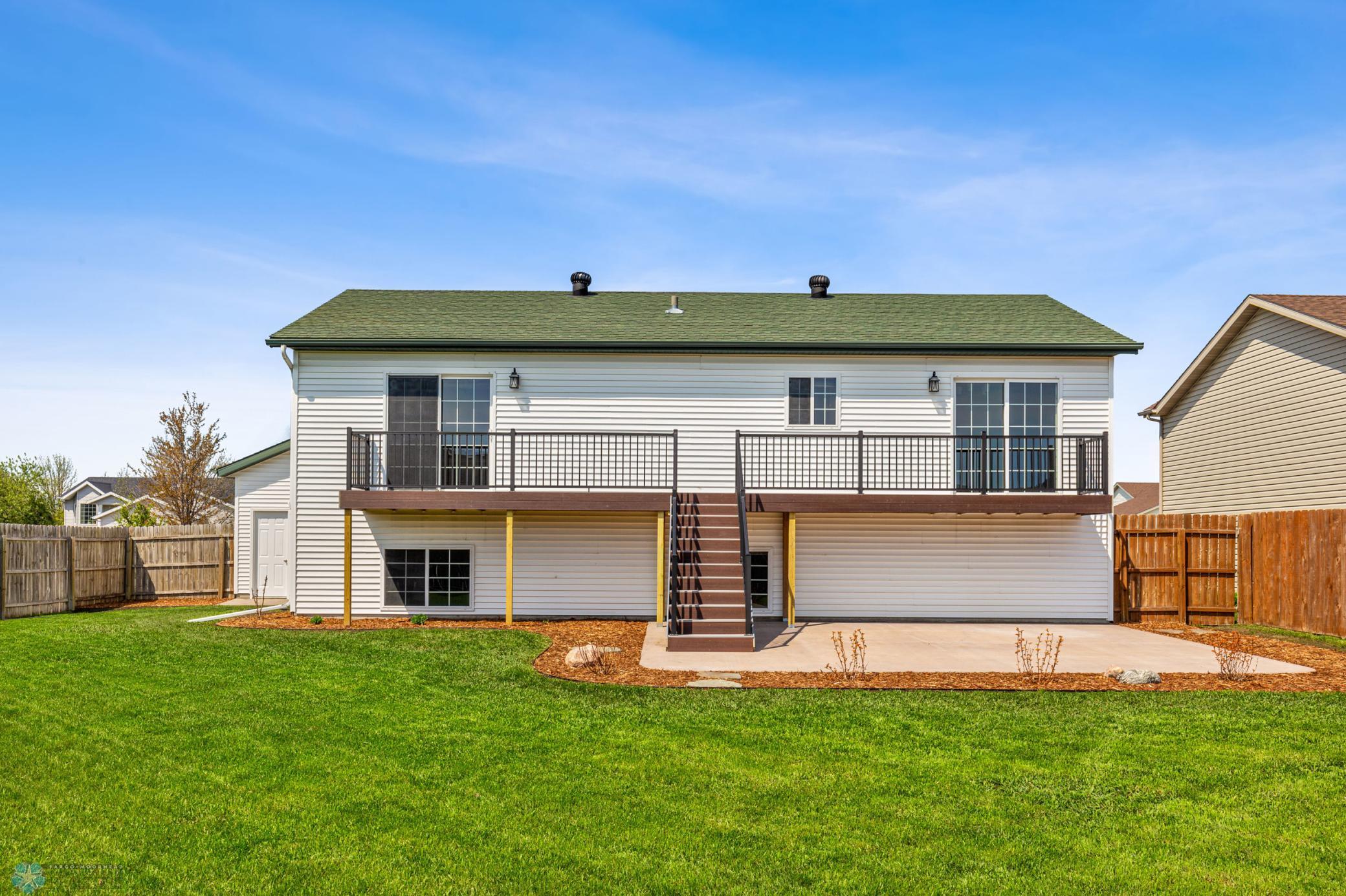 1586 Baywood Drive, West Fargo, North Dakota image 6
