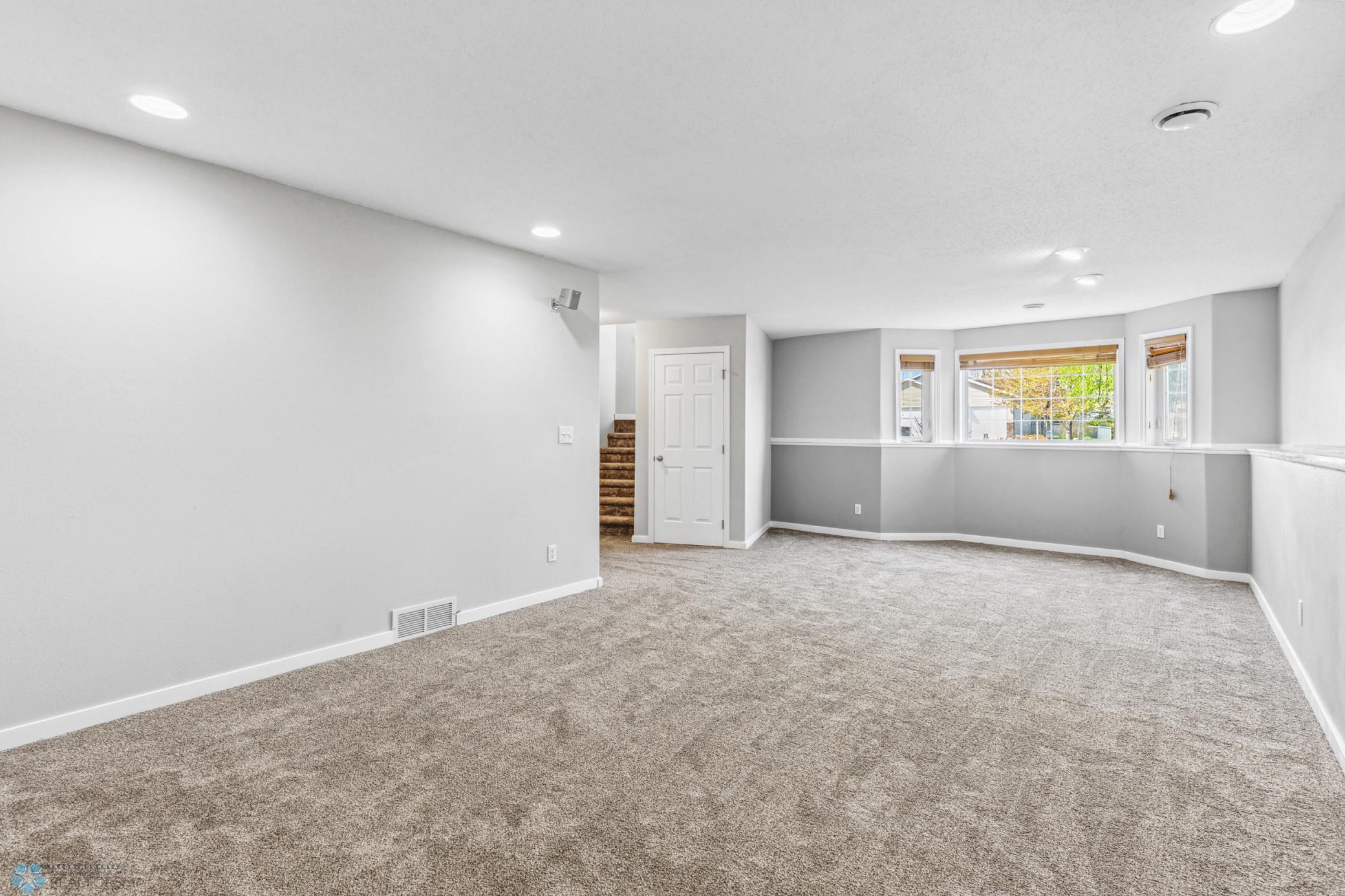 1586 Baywood Drive, West Fargo, North Dakota image 26