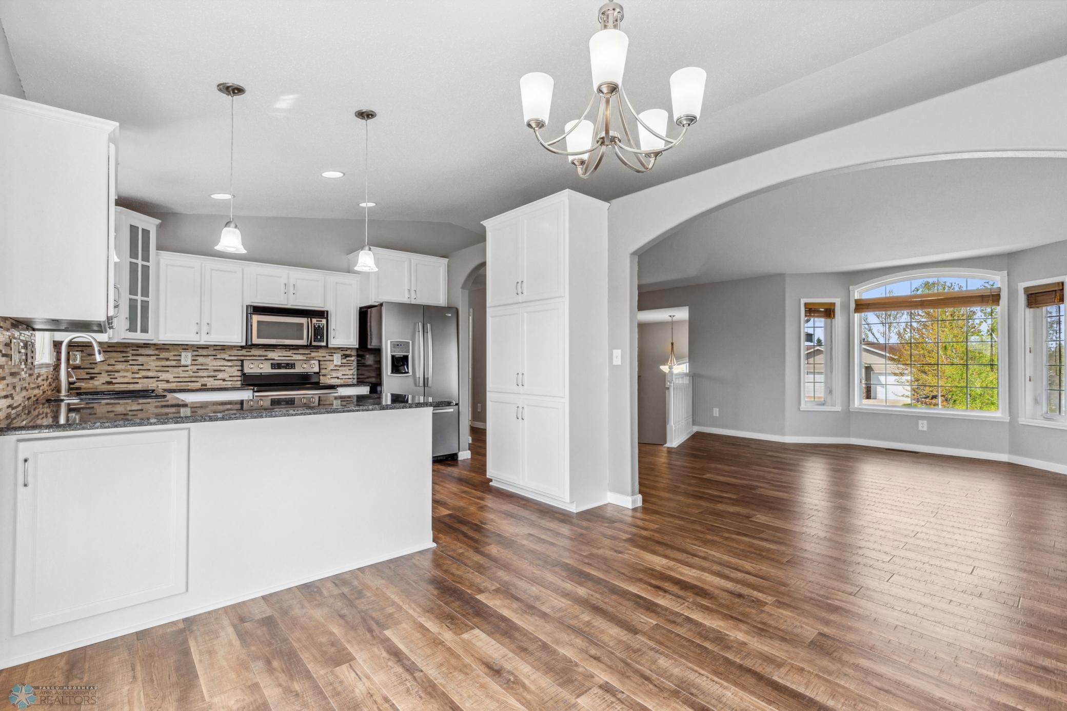 1586 Baywood Drive, West Fargo, North Dakota image 15