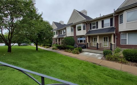 Townhouse For Sale - 754 Wisconsin Avenue<br/> Minneapolis, MN 55427
