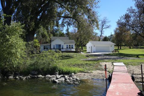 Homes For Sale - 4912 State Highway 27<br/> Traverse County, Browns Valley, MN 56219