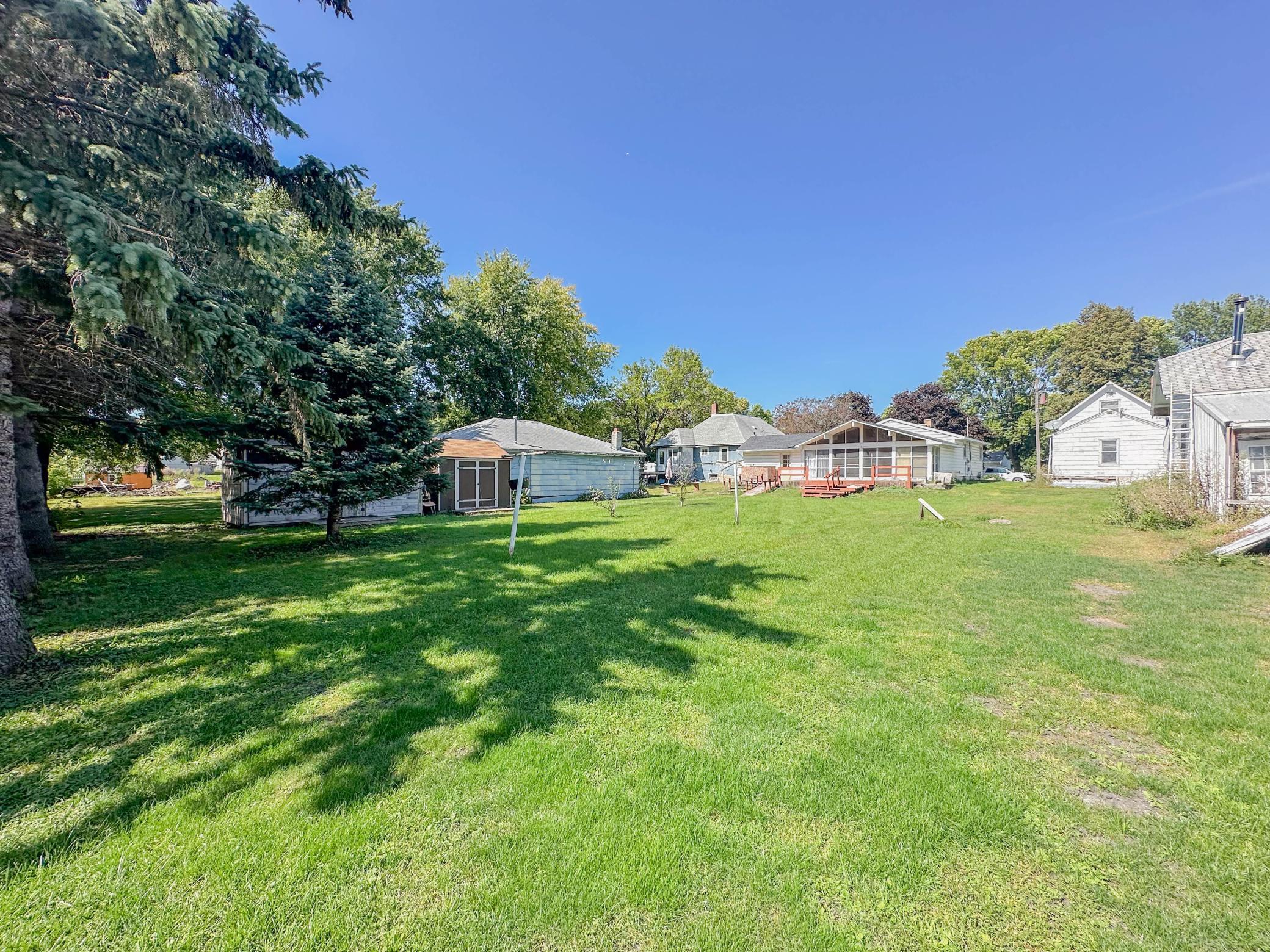 207 Emerson Avenue, Renville, Minnesota image 3