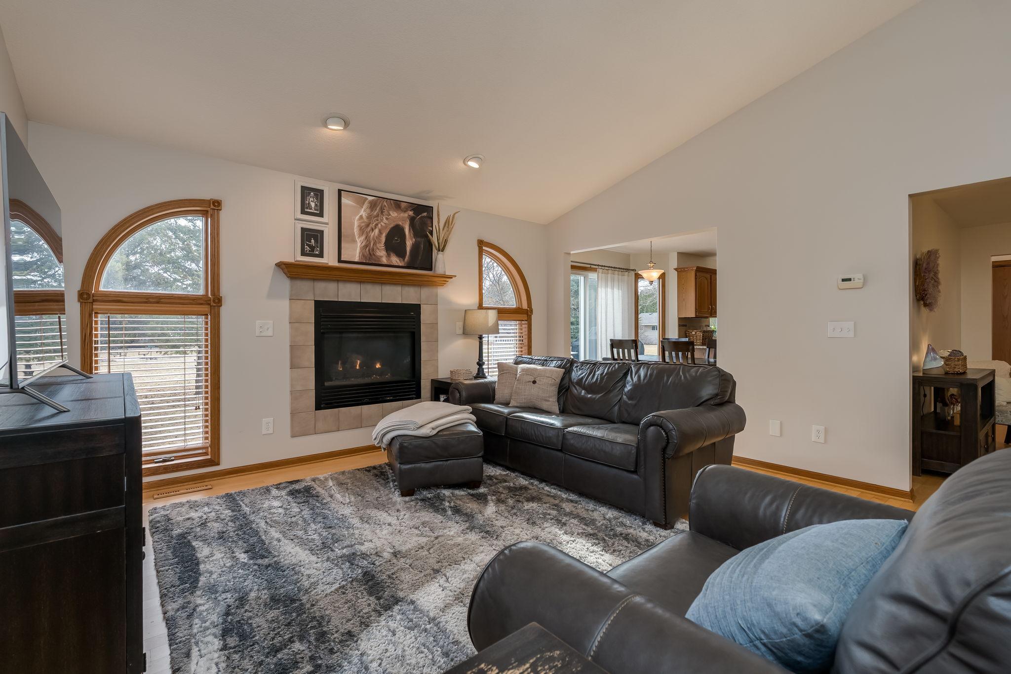 1579 La Mar Drive, North Mankato, Minnesota image 6