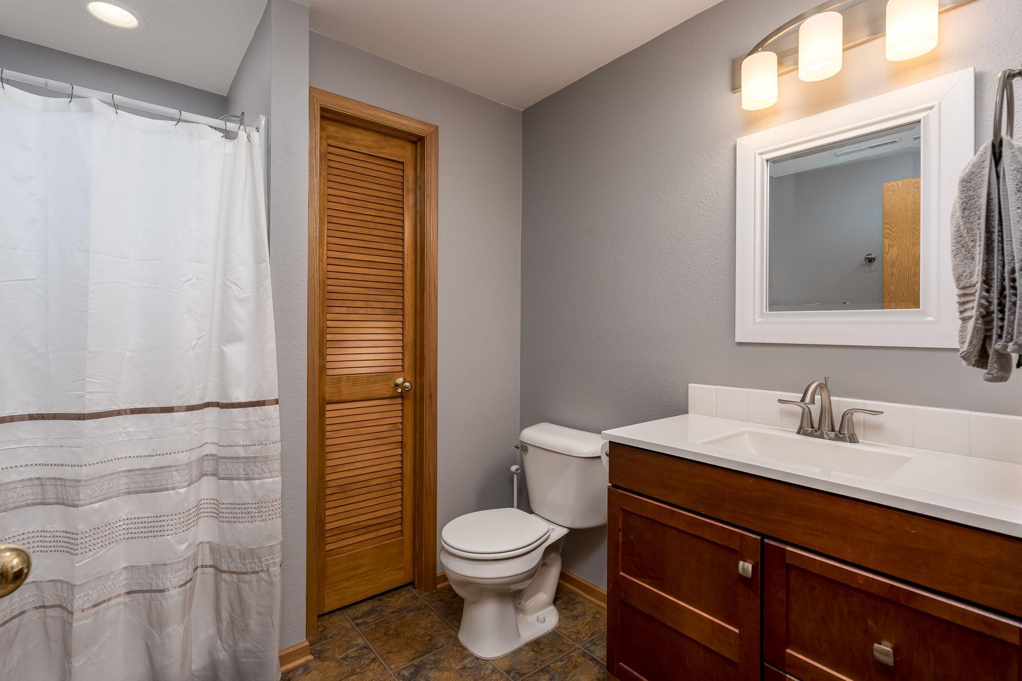 1579 La Mar Drive, North Mankato, Minnesota image 32