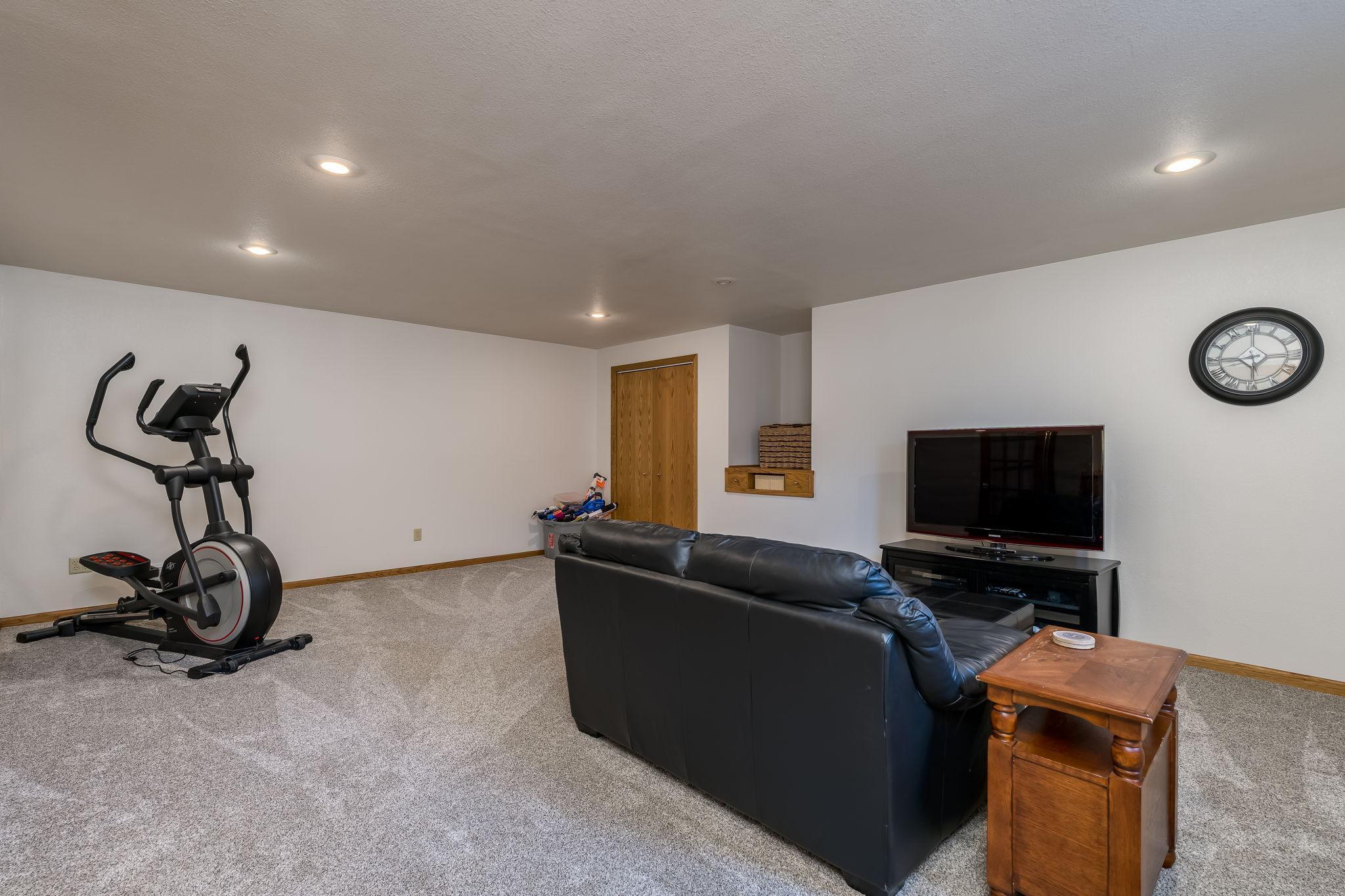 1579 La Mar Drive, North Mankato, Minnesota image 27