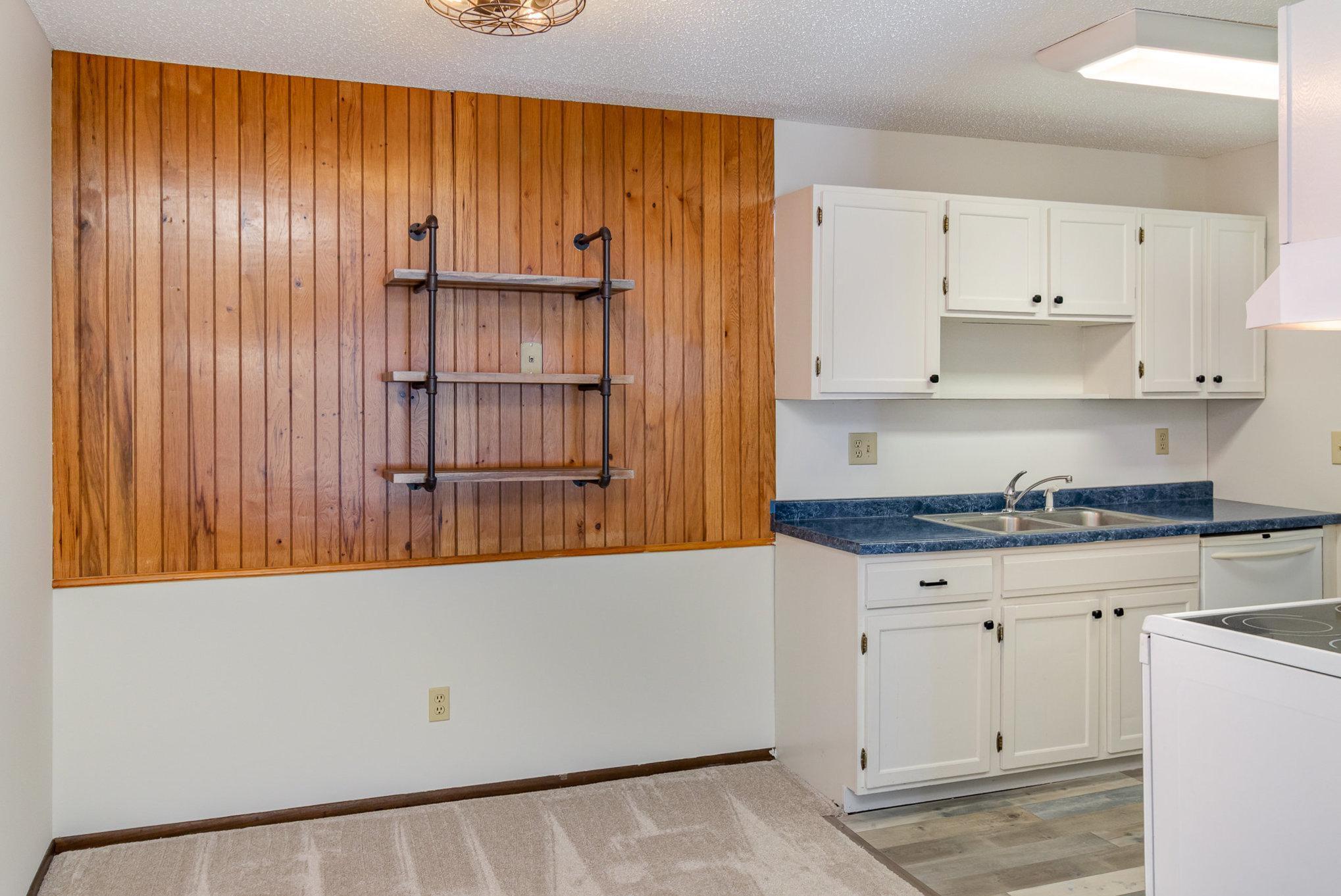 401 E Burnsville Parkway #203, Burnsville, Minnesota image 3