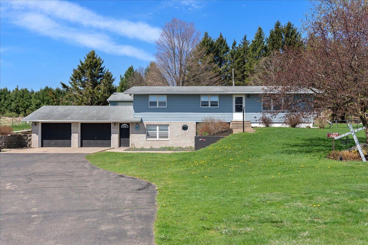 1568 140th Street, New Richmond, Wisconsin image 2