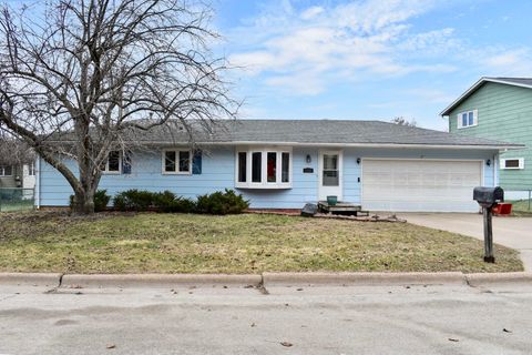 Homes For Sale - 772 Bluffview Circle<br/> Winona County, Winona, MN 55987