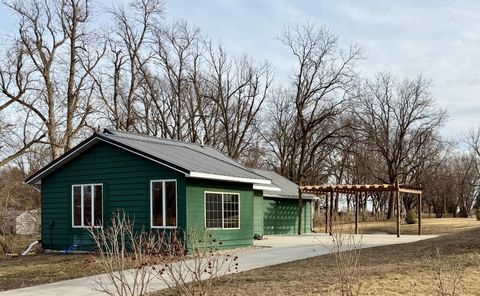 Homes For Sale - 621 2nd Street<br/> Lyon County, Garvin, MN 56132