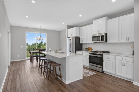 Townhouse For Sale - 8658 London Circle<br/> Minneapolis, MN 55449