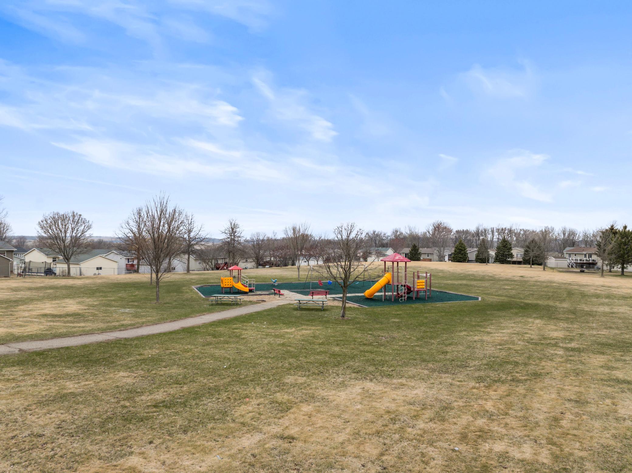 4609 Valley Drive, Rochester, Minnesota image 24