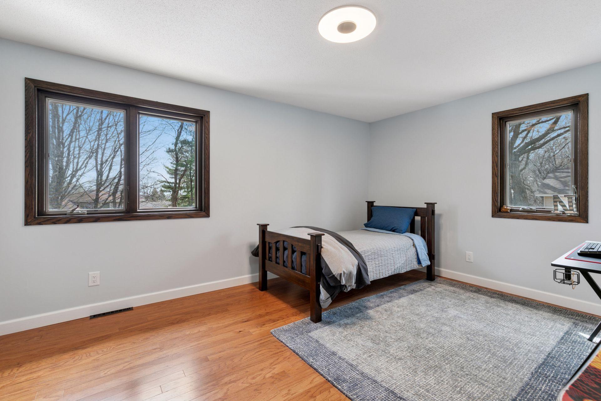 15011 Oakland Avenue, Burnsville, Minnesota image 39