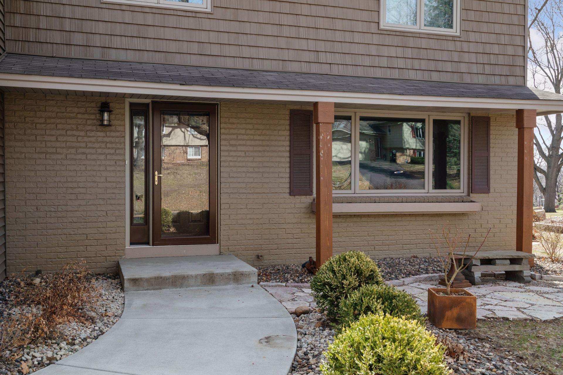15011 Oakland Avenue, Burnsville, Minnesota image 3