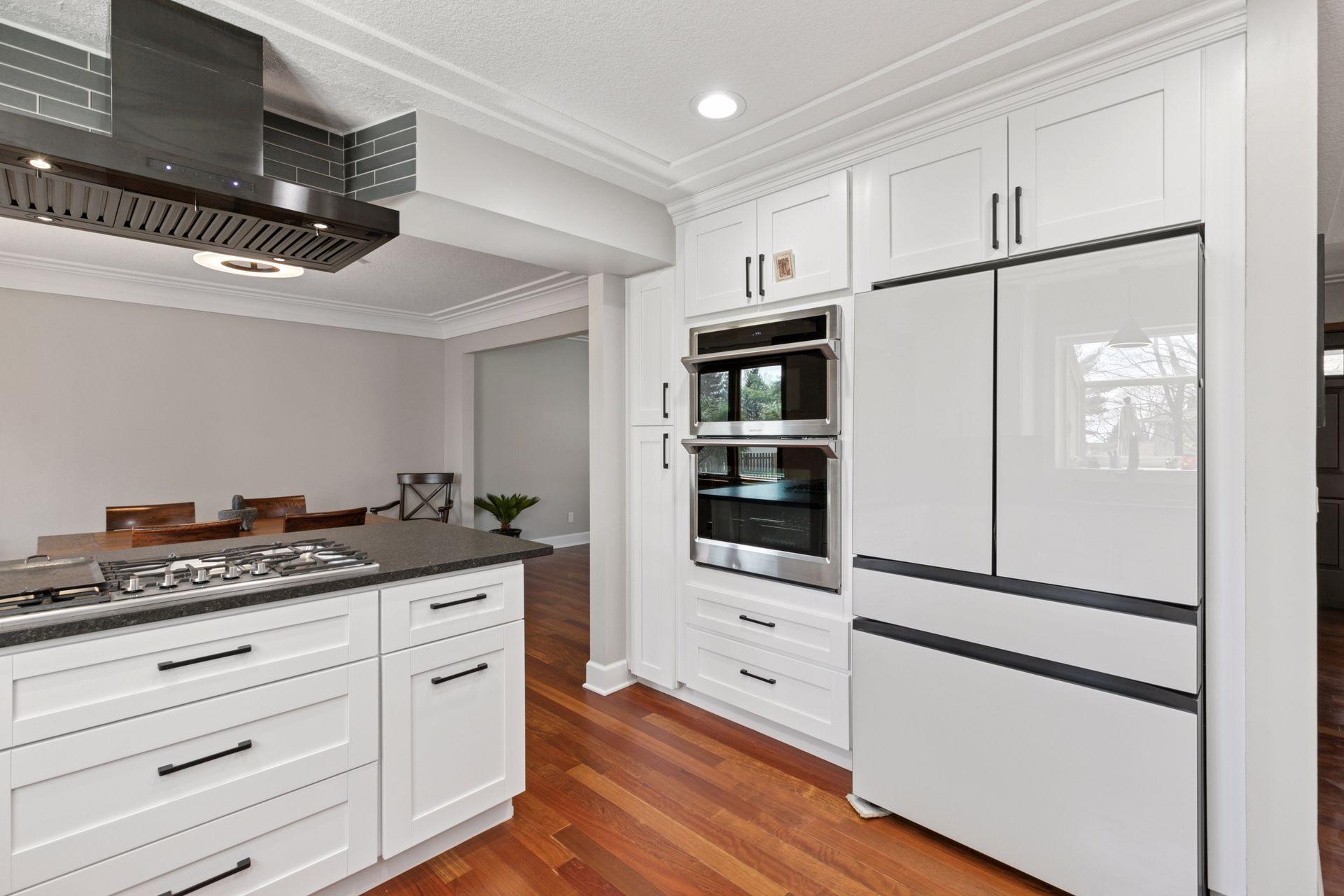 15011 Oakland Avenue, Burnsville, Minnesota image 17