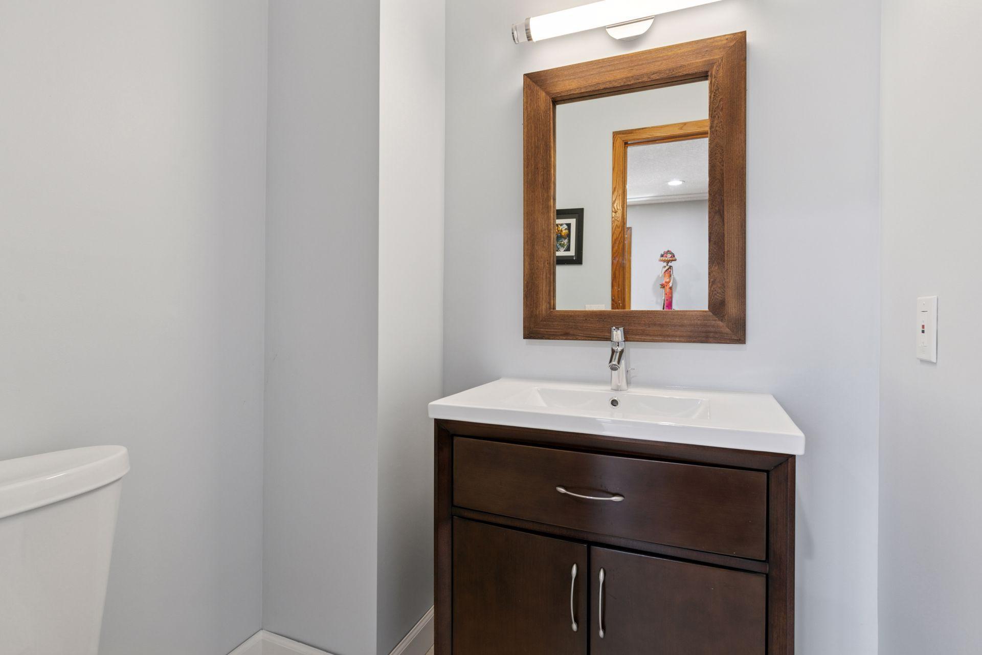 15011 Oakland Avenue, Burnsville, Minnesota image 30