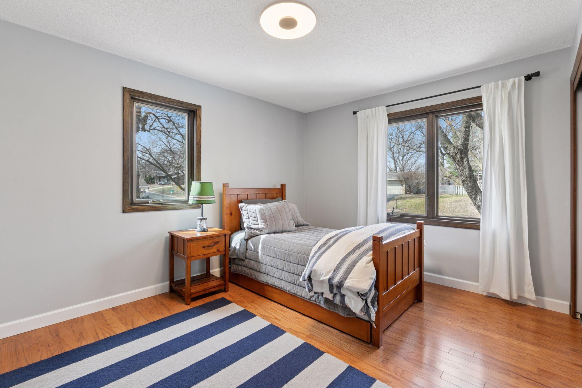 15011 Oakland Avenue, Burnsville, Minnesota image 37