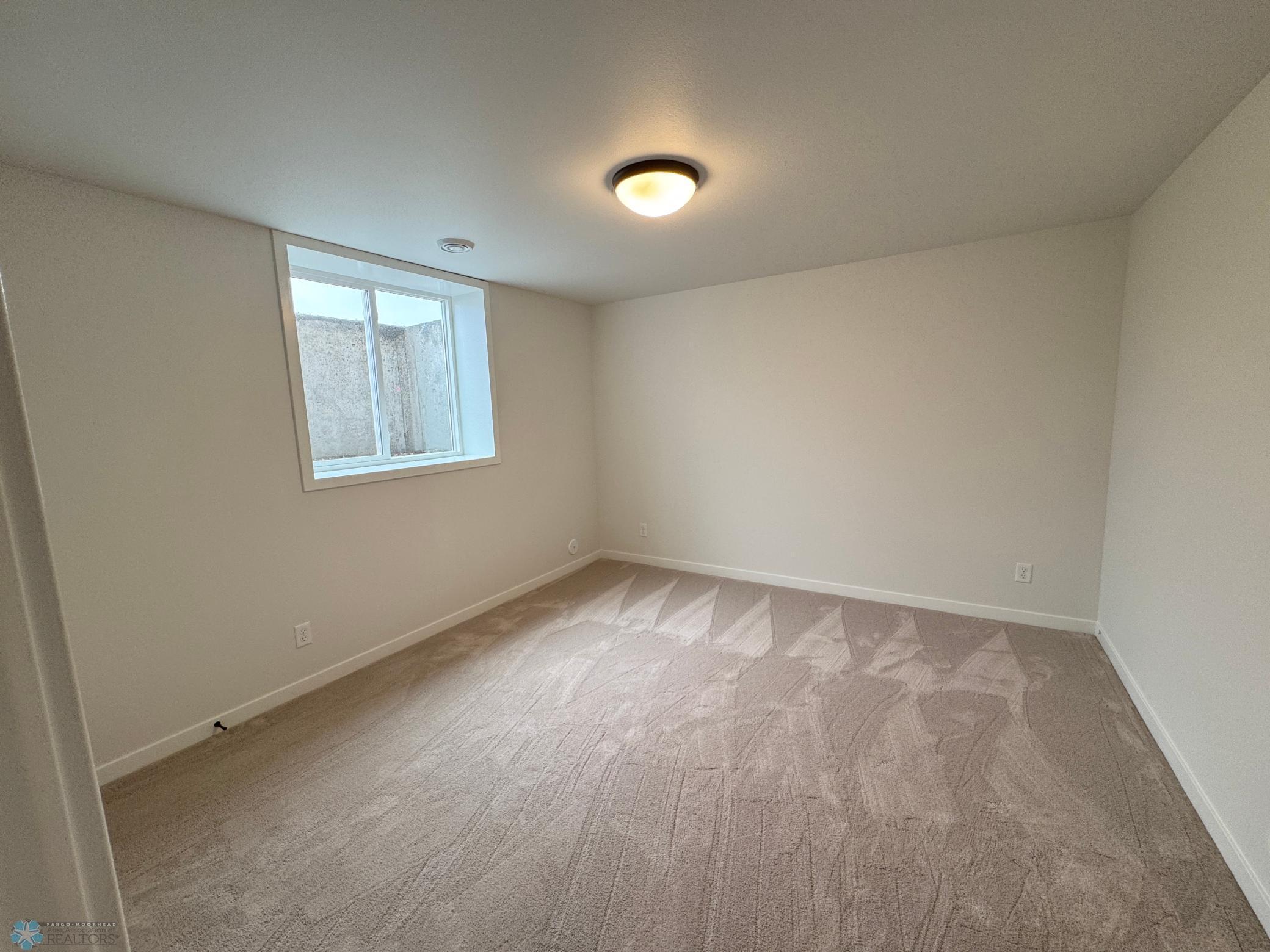 Kindred, North Dakota 58051, United States, 5 Bedrooms Bedrooms, ,3 BathroomsBathrooms,Residential,Pending,152842