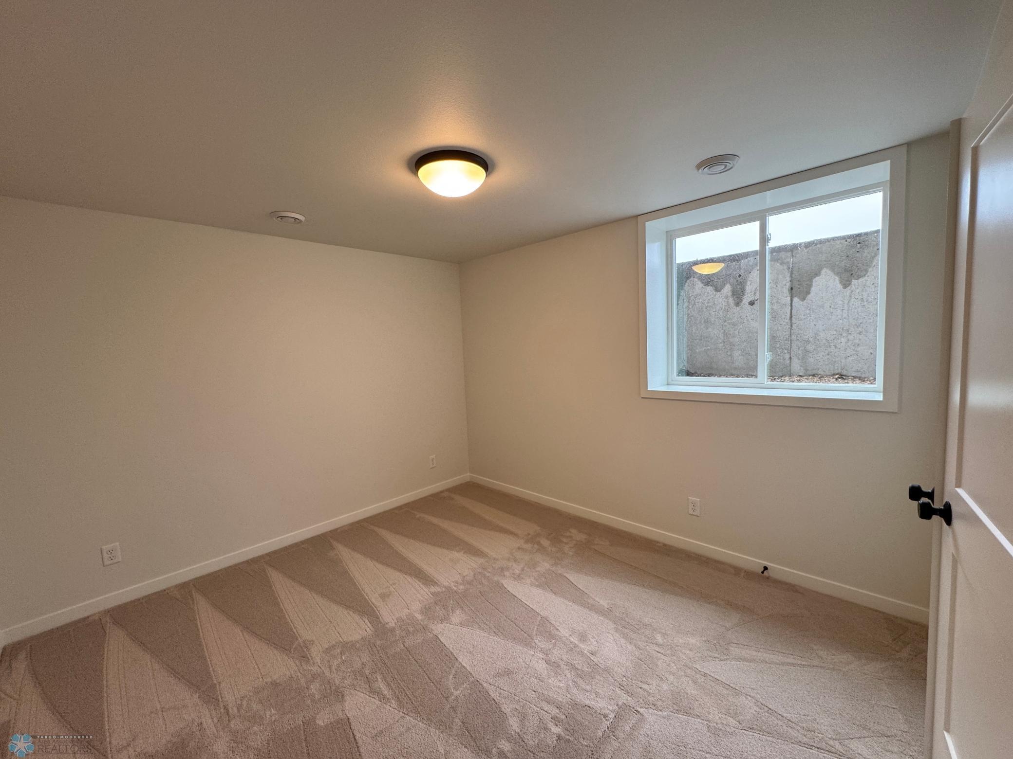 Kindred, North Dakota 58051, United States, 5 Bedrooms Bedrooms, ,3 BathroomsBathrooms,Residential,Pending,152842