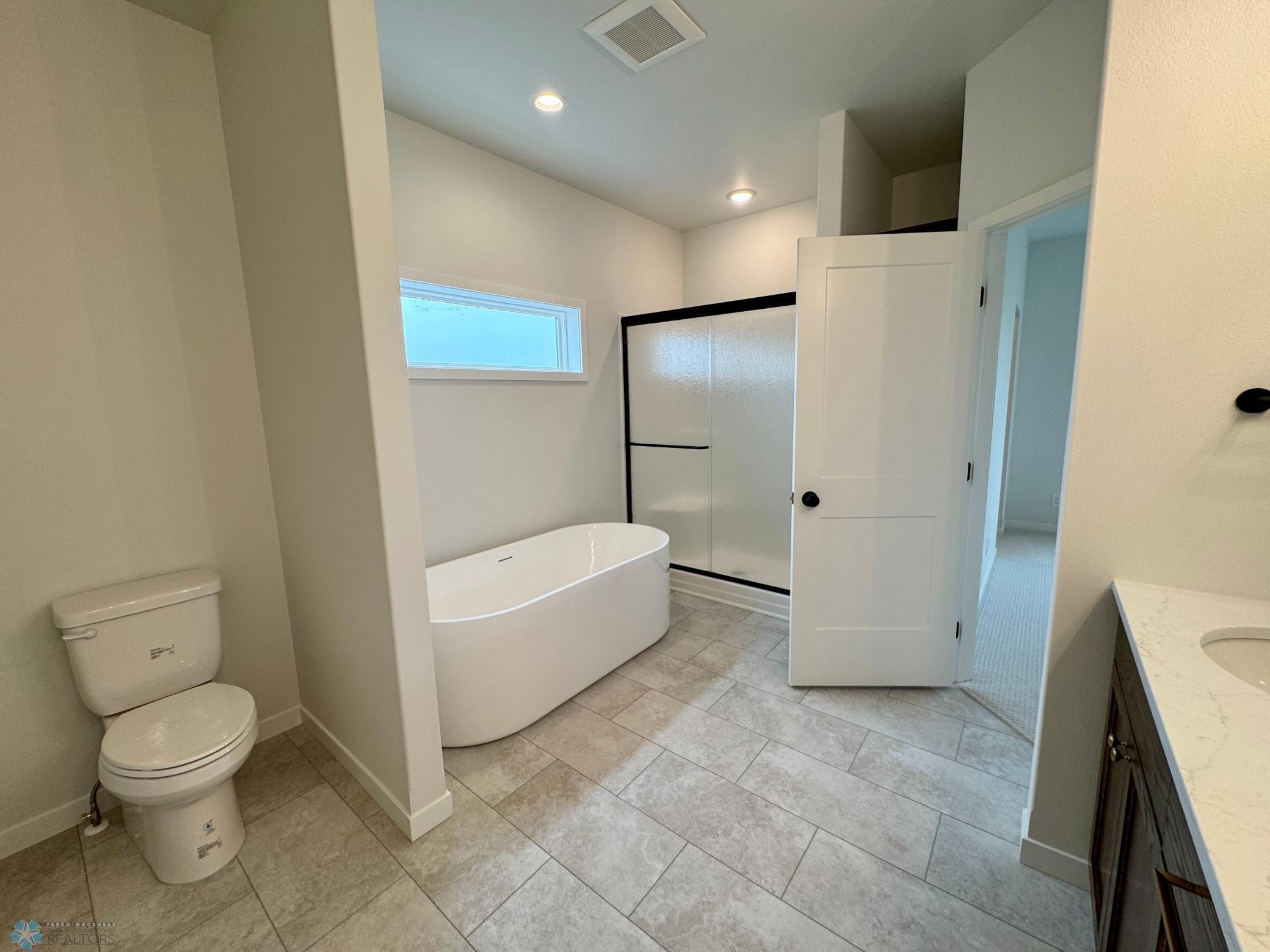 Kindred, North Dakota 58051, United States, 5 Bedrooms Bedrooms, ,3 BathroomsBathrooms,Residential,Pending,152842