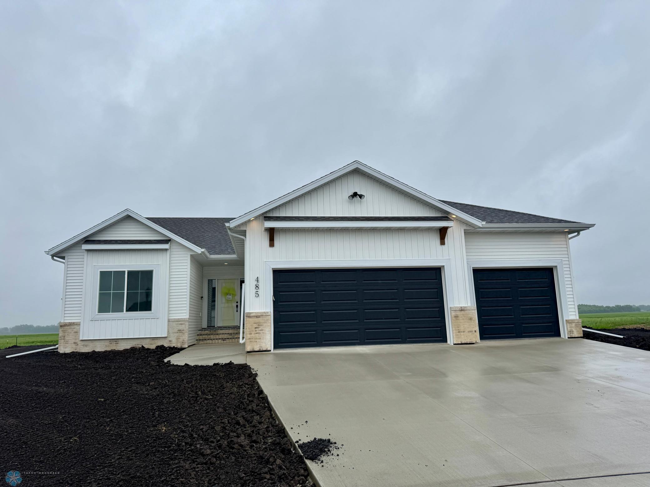 Kindred, North Dakota 58051, United States, 5 Bedrooms Bedrooms, ,3 BathroomsBathrooms,Residential,Pending,152842 Kindred, North Dakota 58051, United States, 5 Bedrooms Bedrooms, ,3 BathroomsBathrooms,Residential,Pending,152842