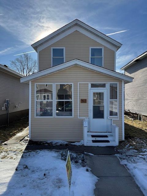 Apartment For Sale - 312 2nd Avenue<br/> Waseca County, Waseca, MN 56093