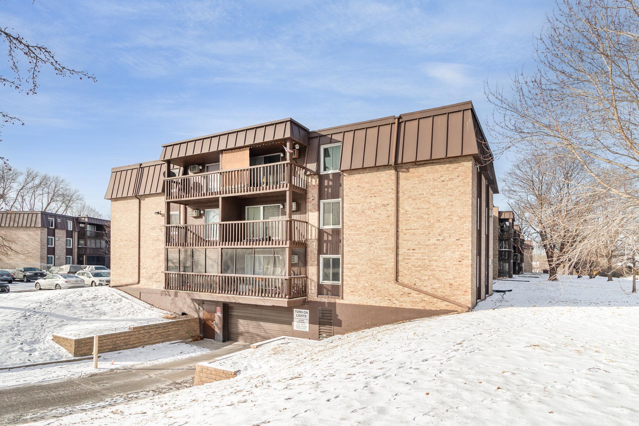 4207 Lakeside Avenue #332, Brooklyn Center, Minnesota image 23