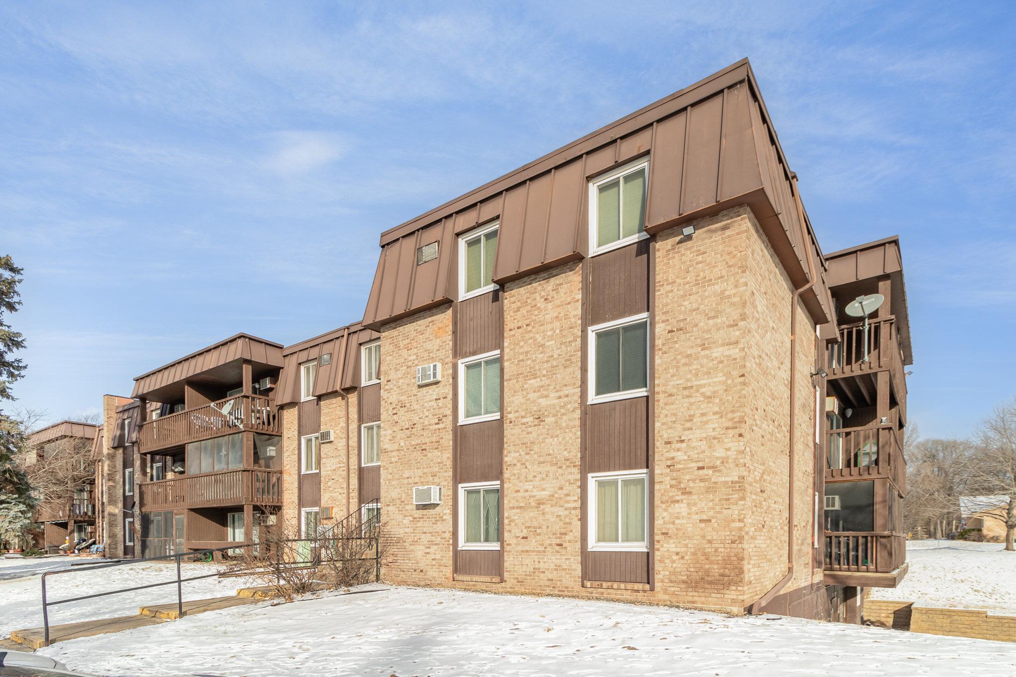 4207 Lakeside Avenue #332, Brooklyn Center, Minnesota image 24