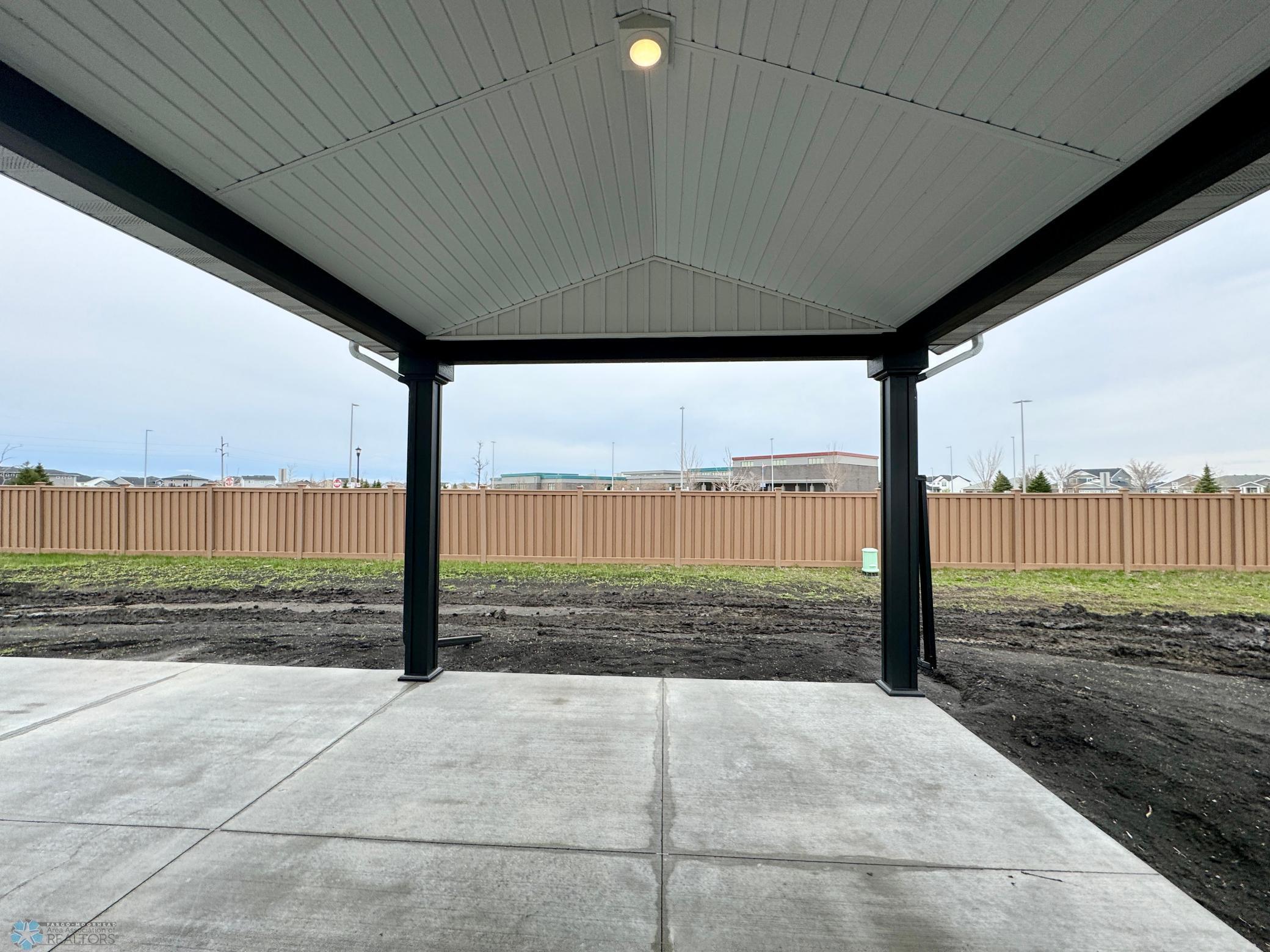 West Fargo, North Dakota 58078, United States, 3 Bedrooms Bedrooms, ,3 BathroomsBathrooms,Residential,Pending,58855