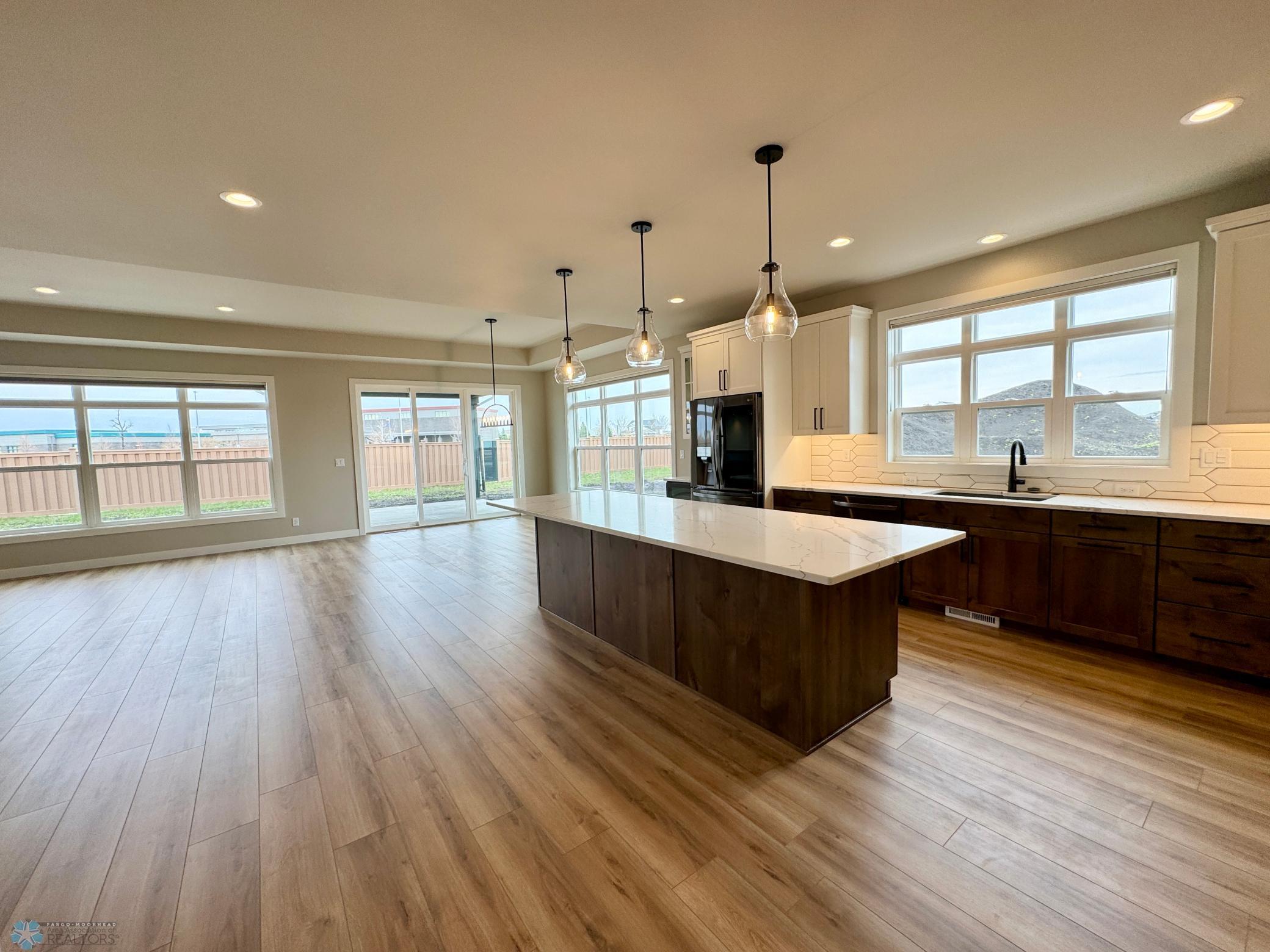 West Fargo, North Dakota 58078, United States, 3 Bedrooms Bedrooms, ,3 BathroomsBathrooms,Residential,Pending,58855