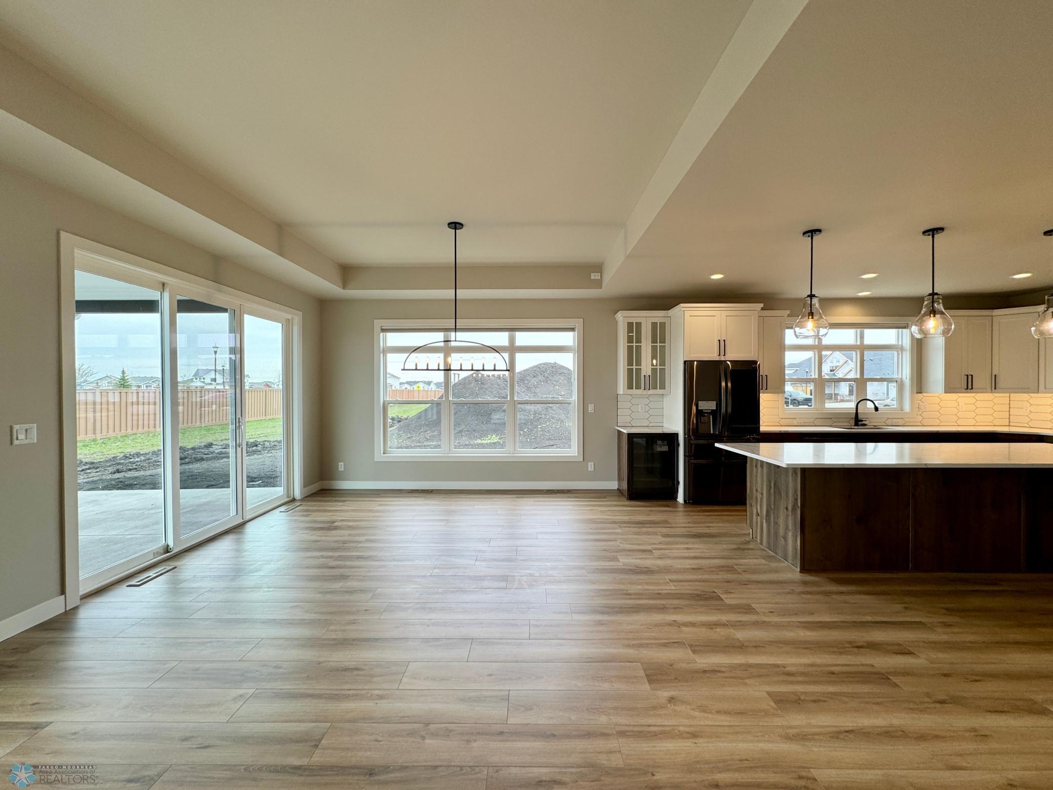 West Fargo, North Dakota 58078, United States, 3 Bedrooms Bedrooms, ,3 BathroomsBathrooms,Residential,Pending,58855