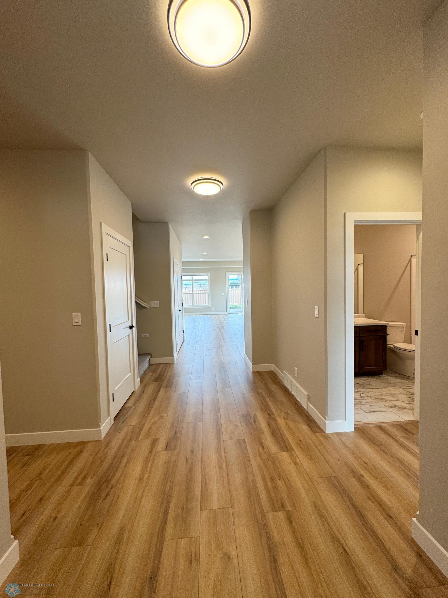 West Fargo, North Dakota 58078, United States, 3 Bedrooms Bedrooms, ,3 BathroomsBathrooms,Residential,Pending,58855