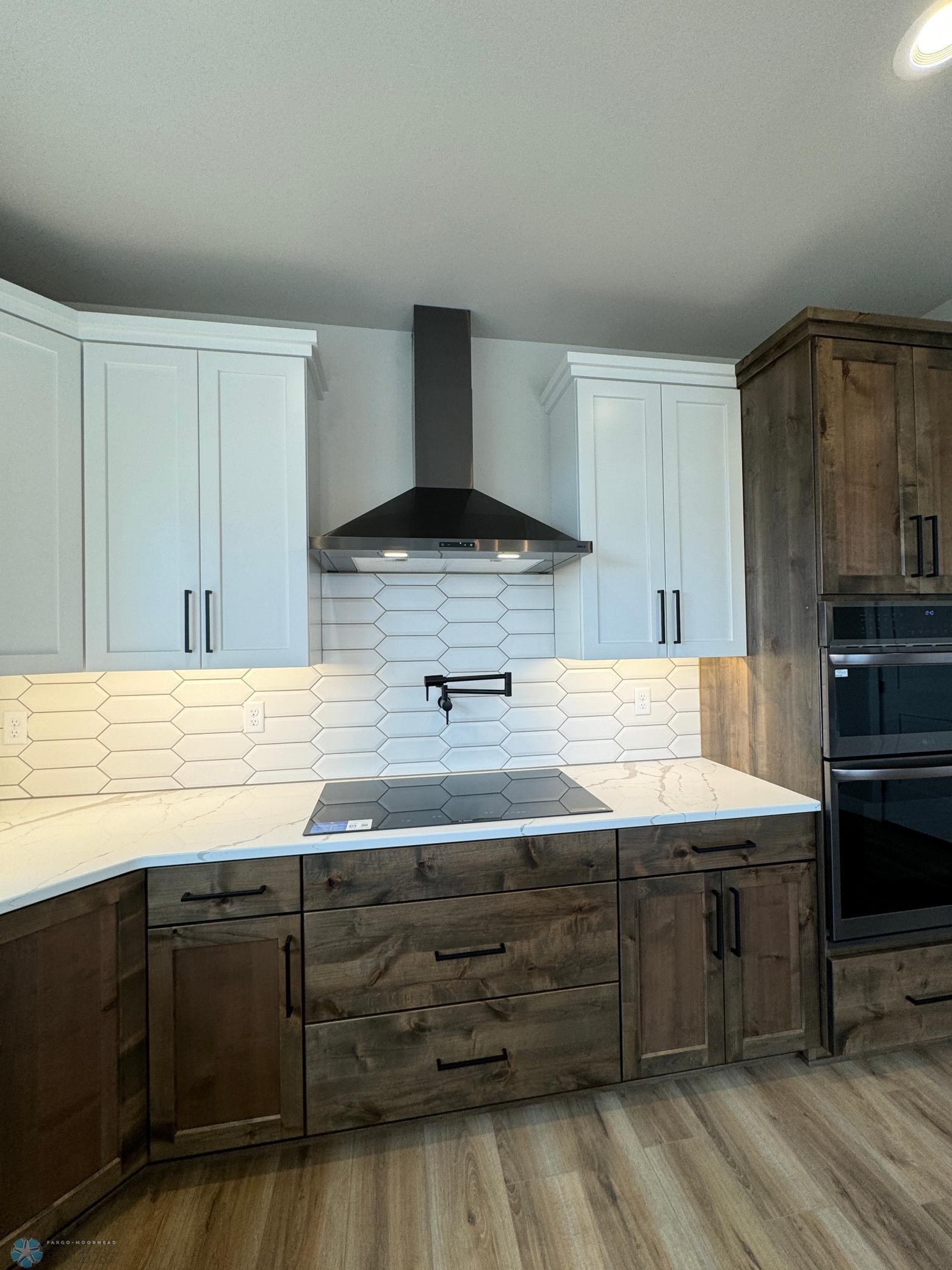 West Fargo, North Dakota 58078, United States, 3 Bedrooms Bedrooms, ,3 BathroomsBathrooms,Residential,Pending,58855