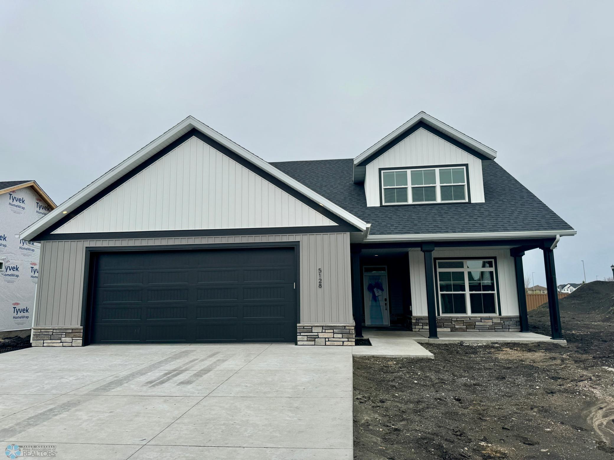 West Fargo, North Dakota 58078, United States, 3 Bedrooms Bedrooms, ,3 BathroomsBathrooms,Residential,Pending,58855