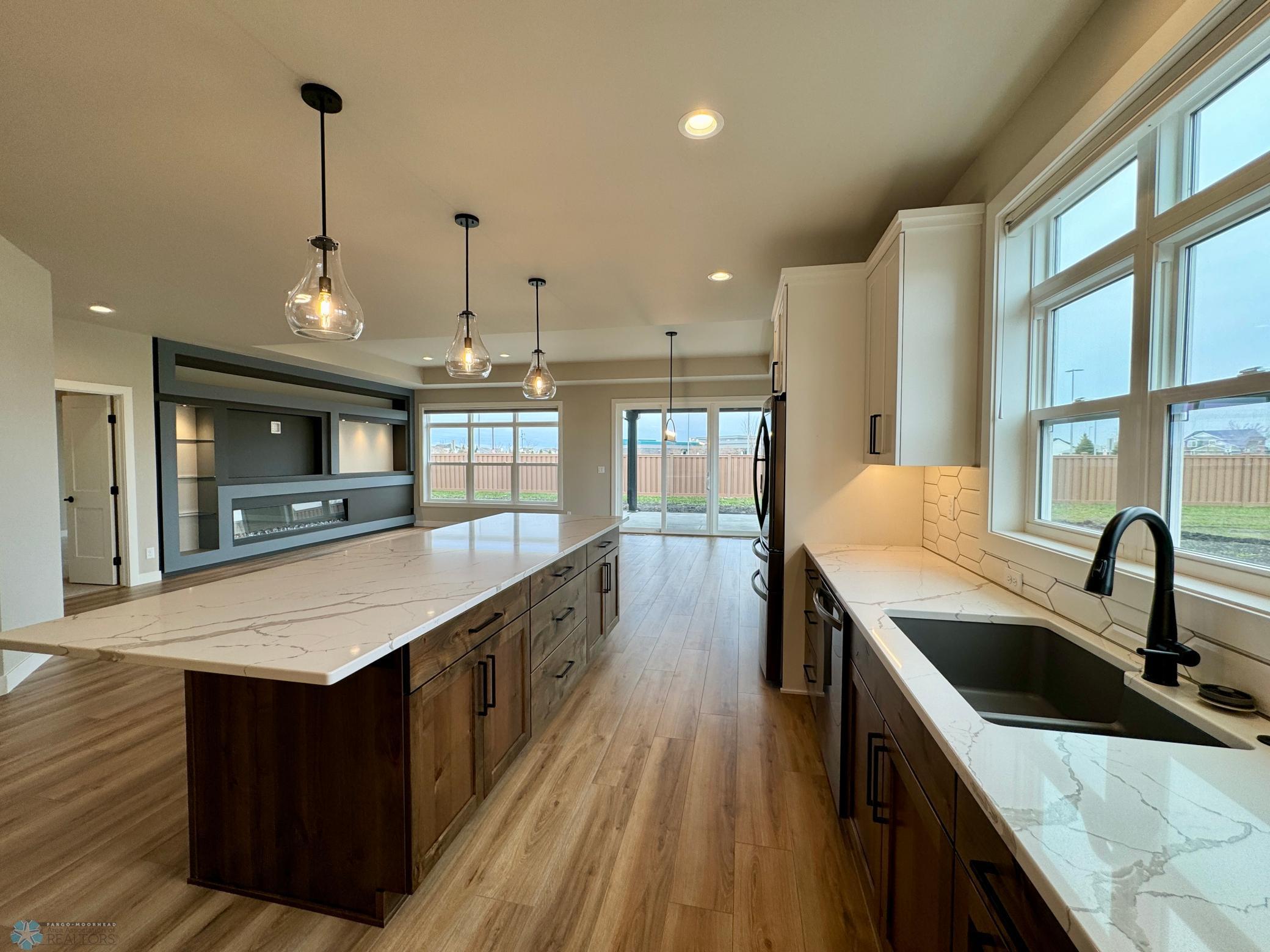 West Fargo, North Dakota 58078, United States, 3 Bedrooms Bedrooms, ,3 BathroomsBathrooms,Residential,Pending,58855