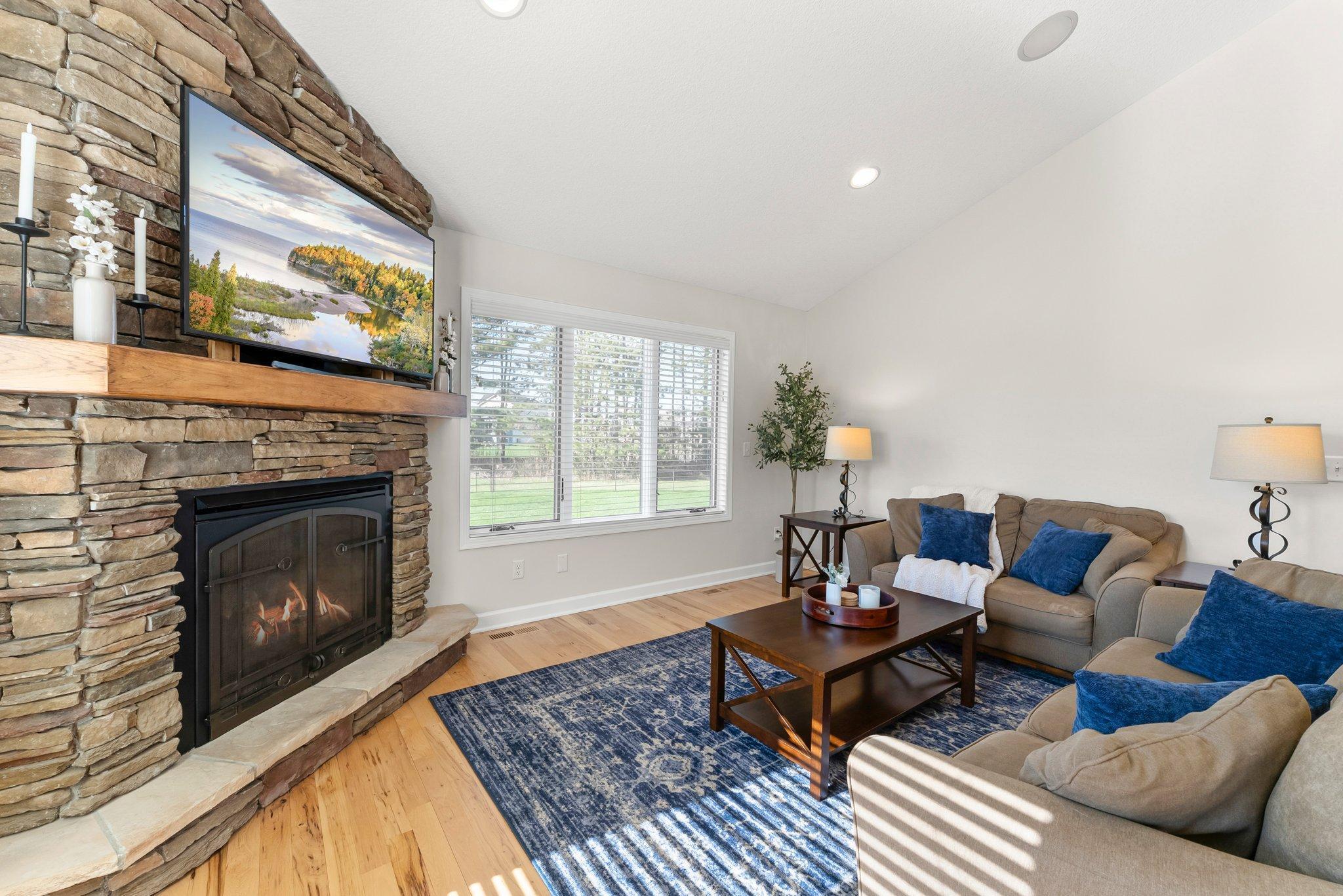 6062 Goodview Trail Bay, Hugo, Minnesota image 32