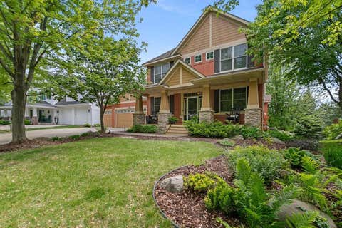 Homes For Sale - 2297 Fieldstone Curve<br/> Woodbury, MN 55129