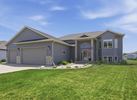 Homes For Sale - 729 36th Avenue<br/> Cass County, West Fargo, ND 58078