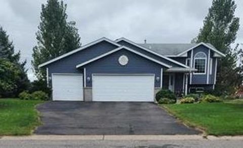 Homes For Rent - 5726 Egret Avenue<br/> Big Lake, MN 55309