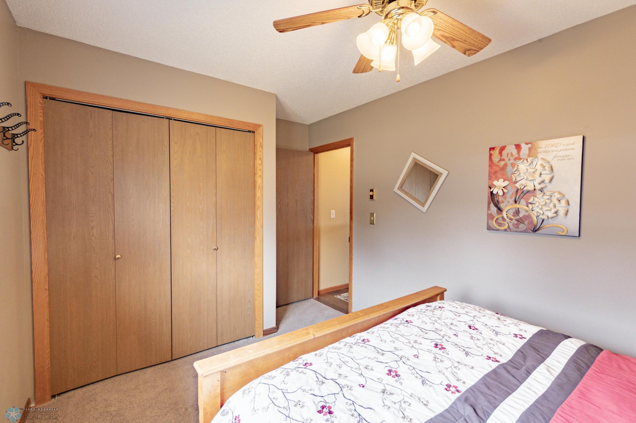 1123 19th Street, Moorhead, Minnesota image 31