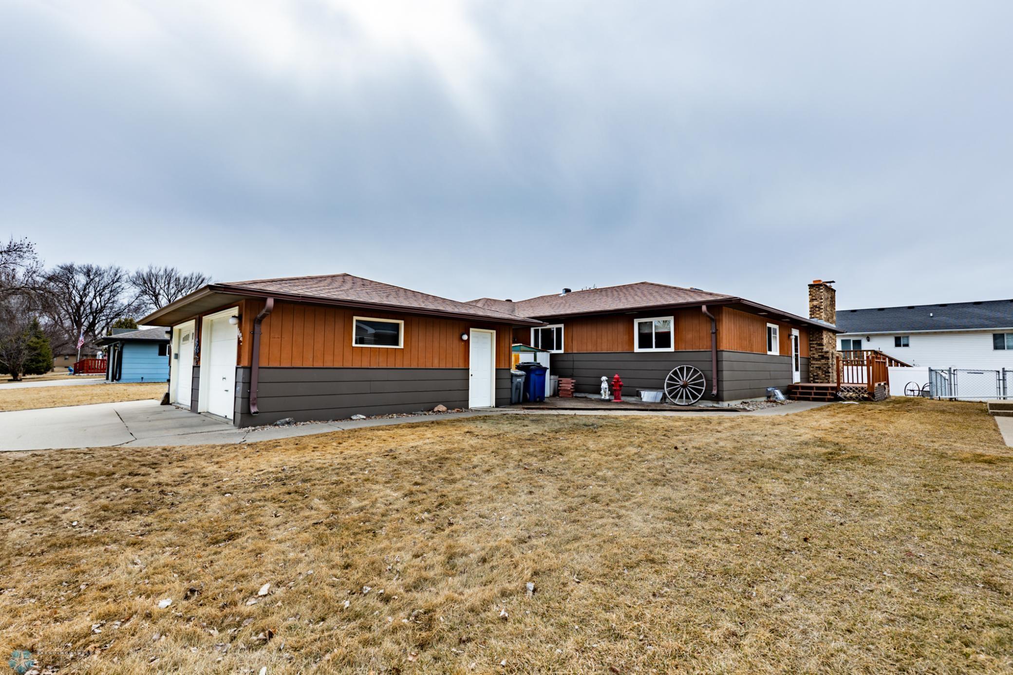 1123 19th Street, Moorhead, Minnesota image 3
