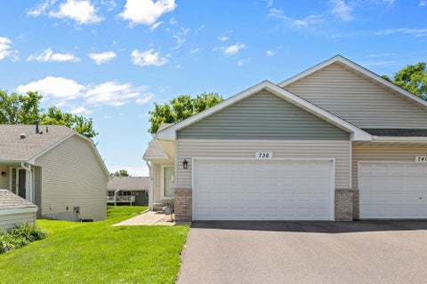 Townhouse For Sale - 736 86th Lane<br/> Coon Rapids, MN 55433