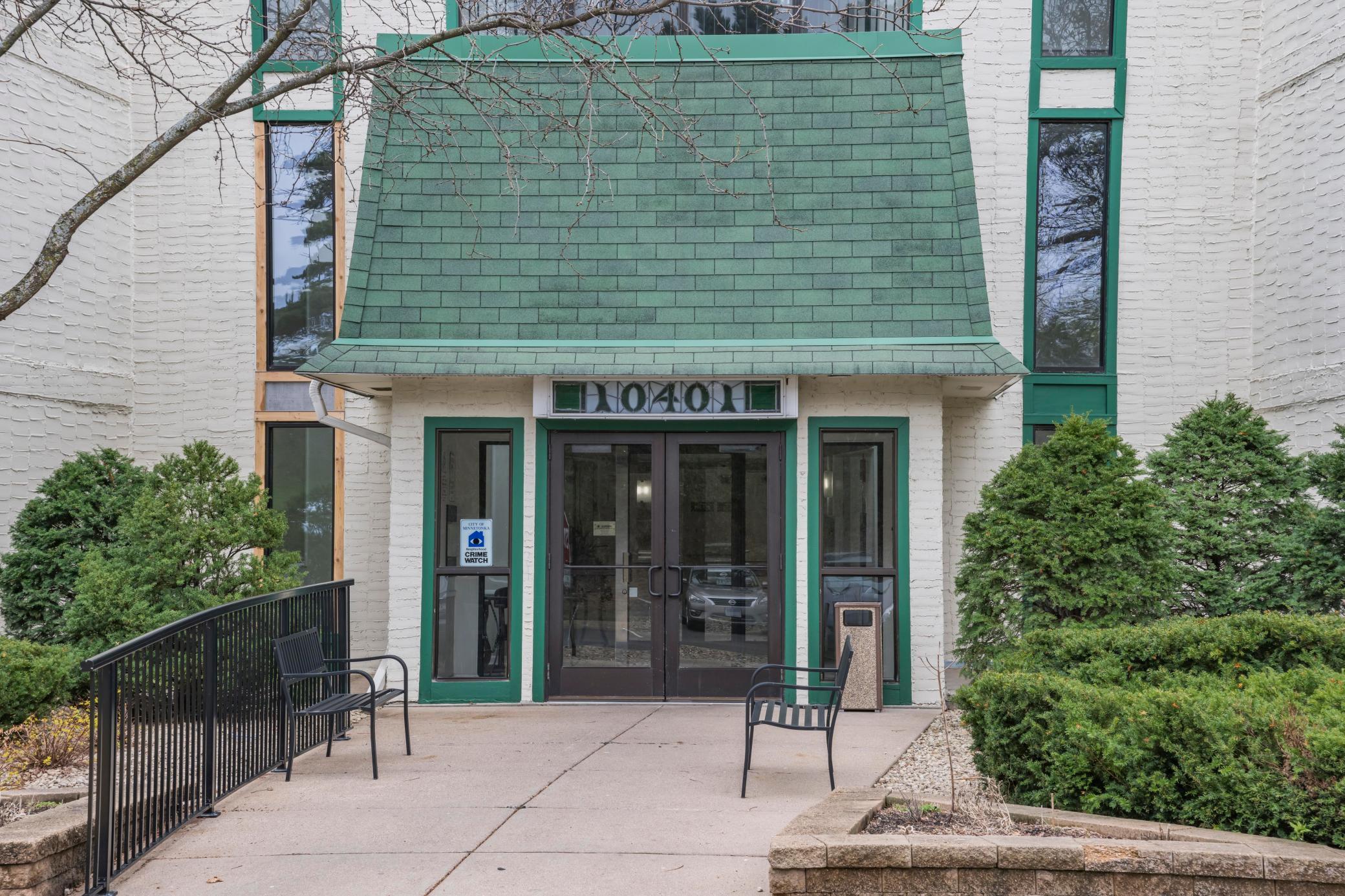 10401 Cedar Lake Road #319, Minnetonka, Minnesota image 26