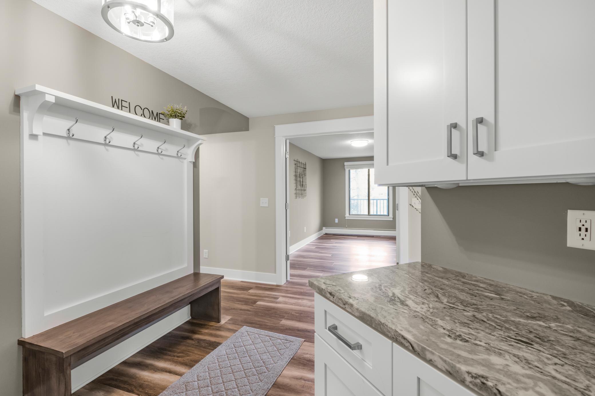 10401 Cedar Lake Road #319, Minnetonka, Minnesota image 18