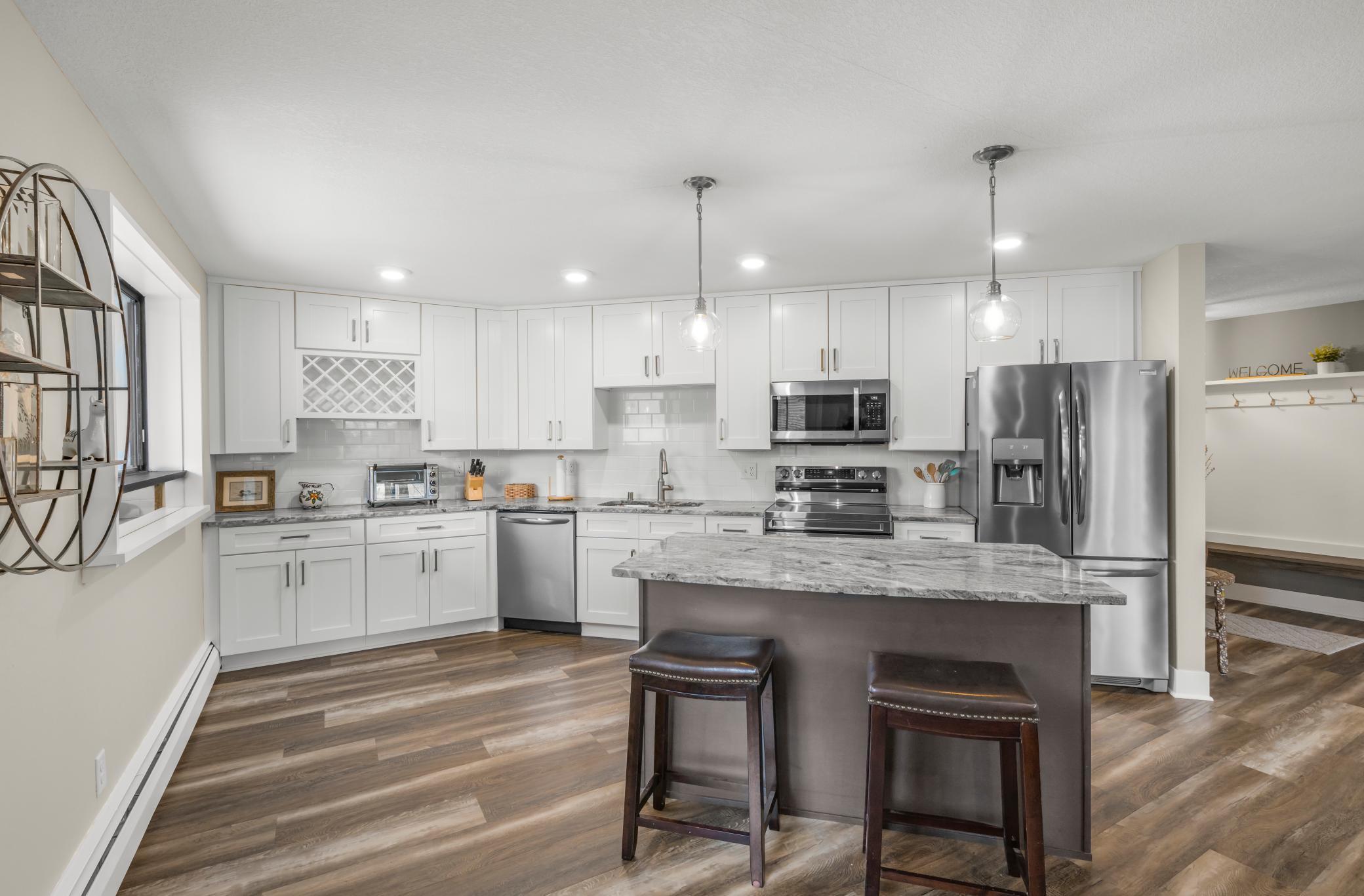 10401 Cedar Lake Road #319, Minnetonka, Minnesota image 6