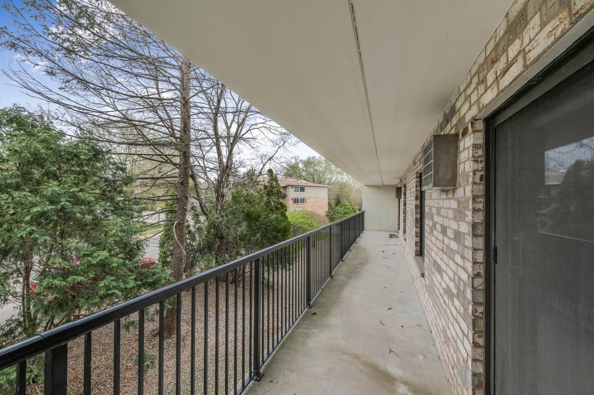 10401 Cedar Lake Road #319, Minnetonka, Minnesota image 20